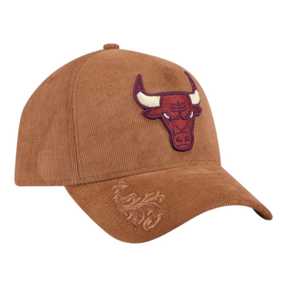 New Era Chicago Bulls 9FORTY A-Frame Snapback Hat Ornamental Corduroy - OSFM